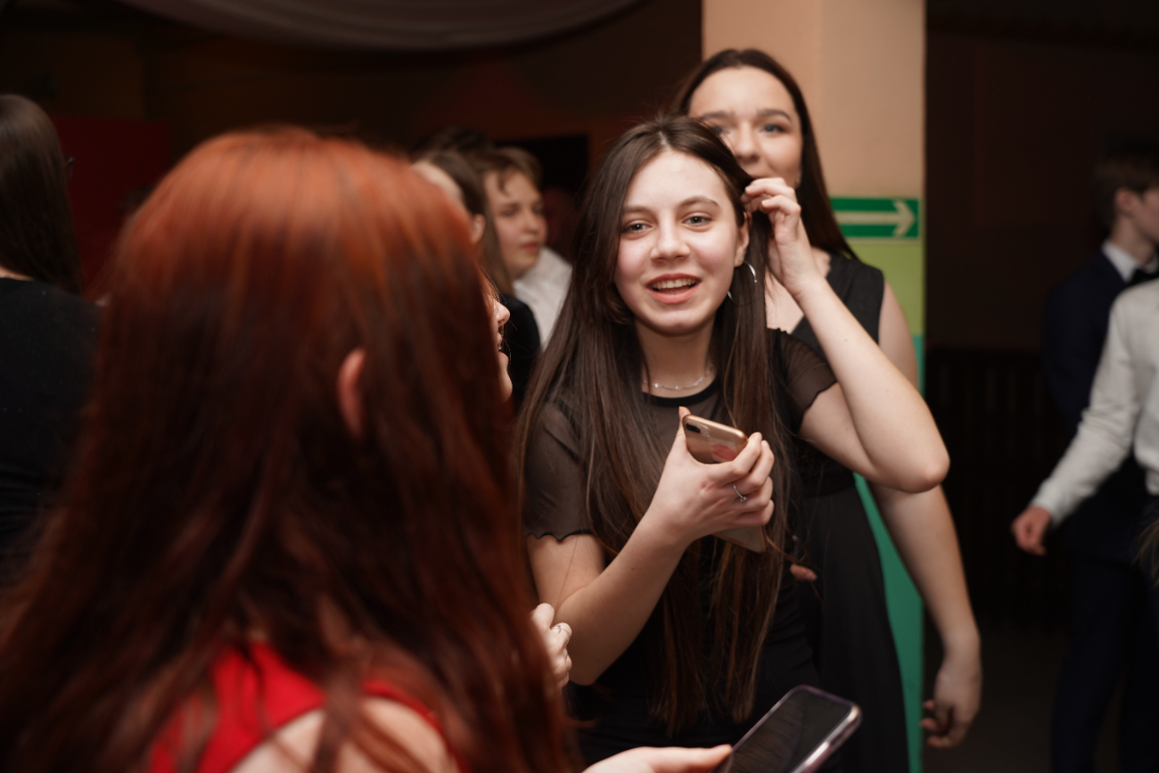Tak się bawi ósma klasa. Mamy zdjęcia z balu
