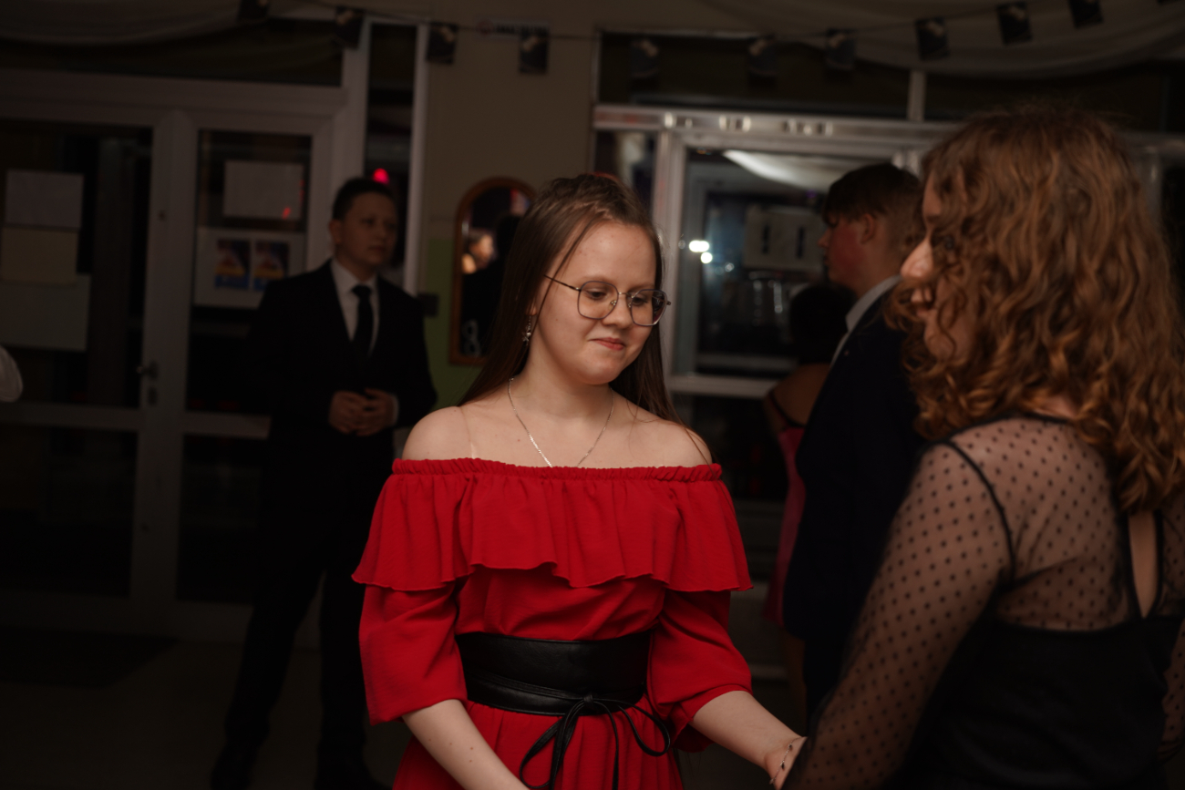 Tak się bawi ósma klasa. Mamy zdjęcia z balu