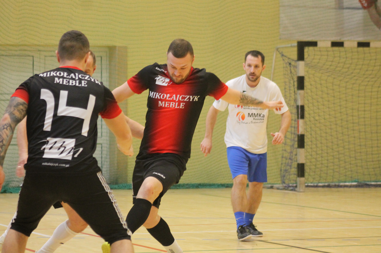 Kolejne potknięcie lidera