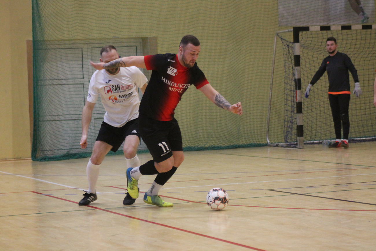 Kolejne potknięcie lidera