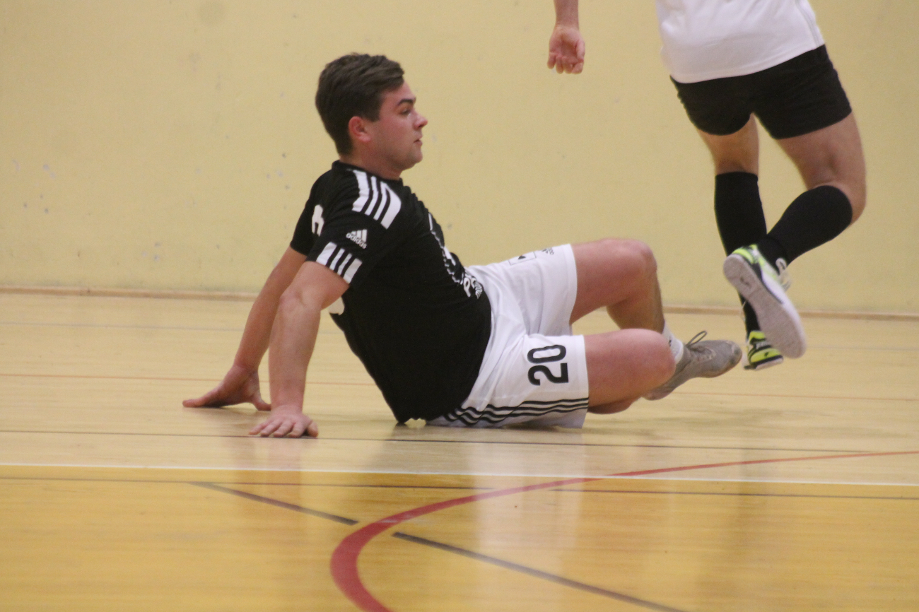 Kolejne potknięcie lidera