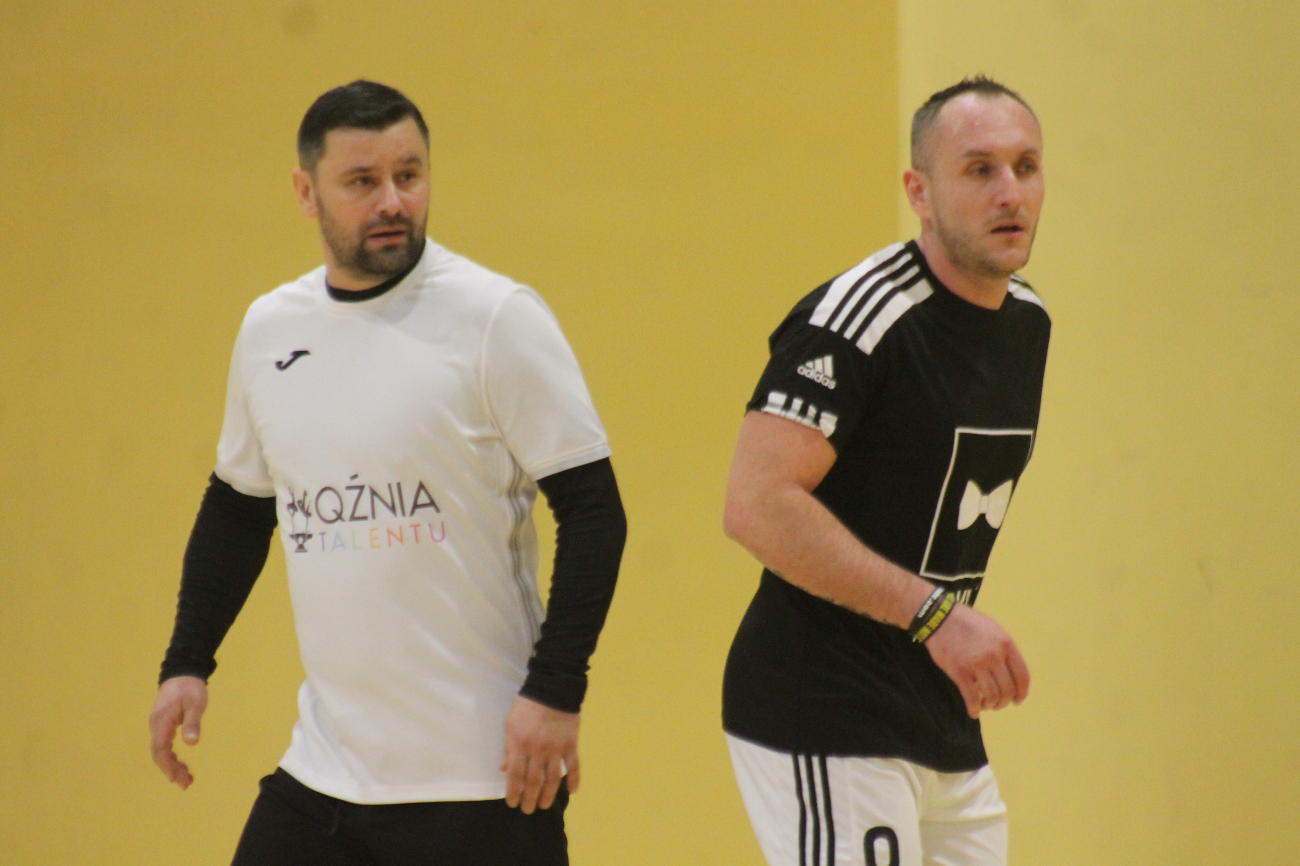 Kolejne potknięcie lidera