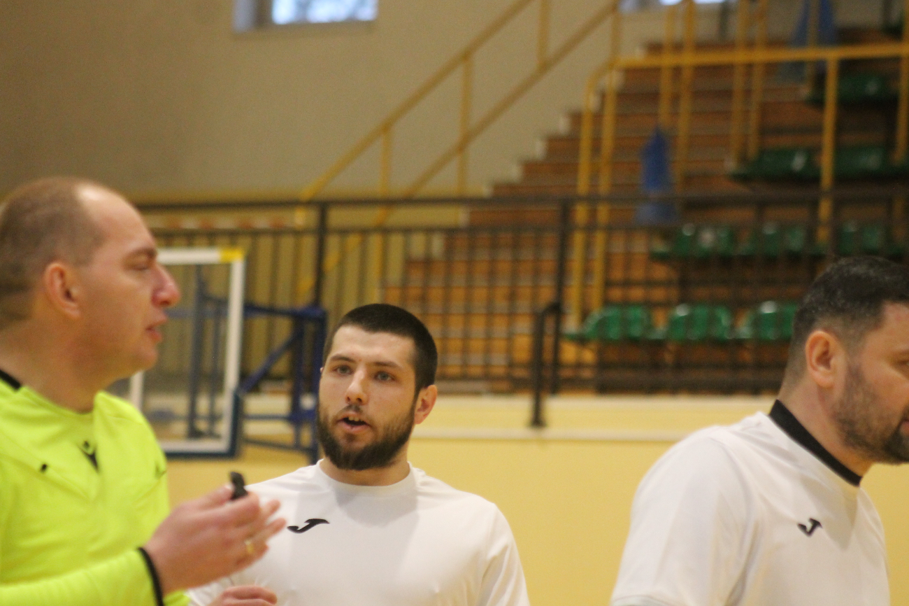 Kolejne potknięcie lidera