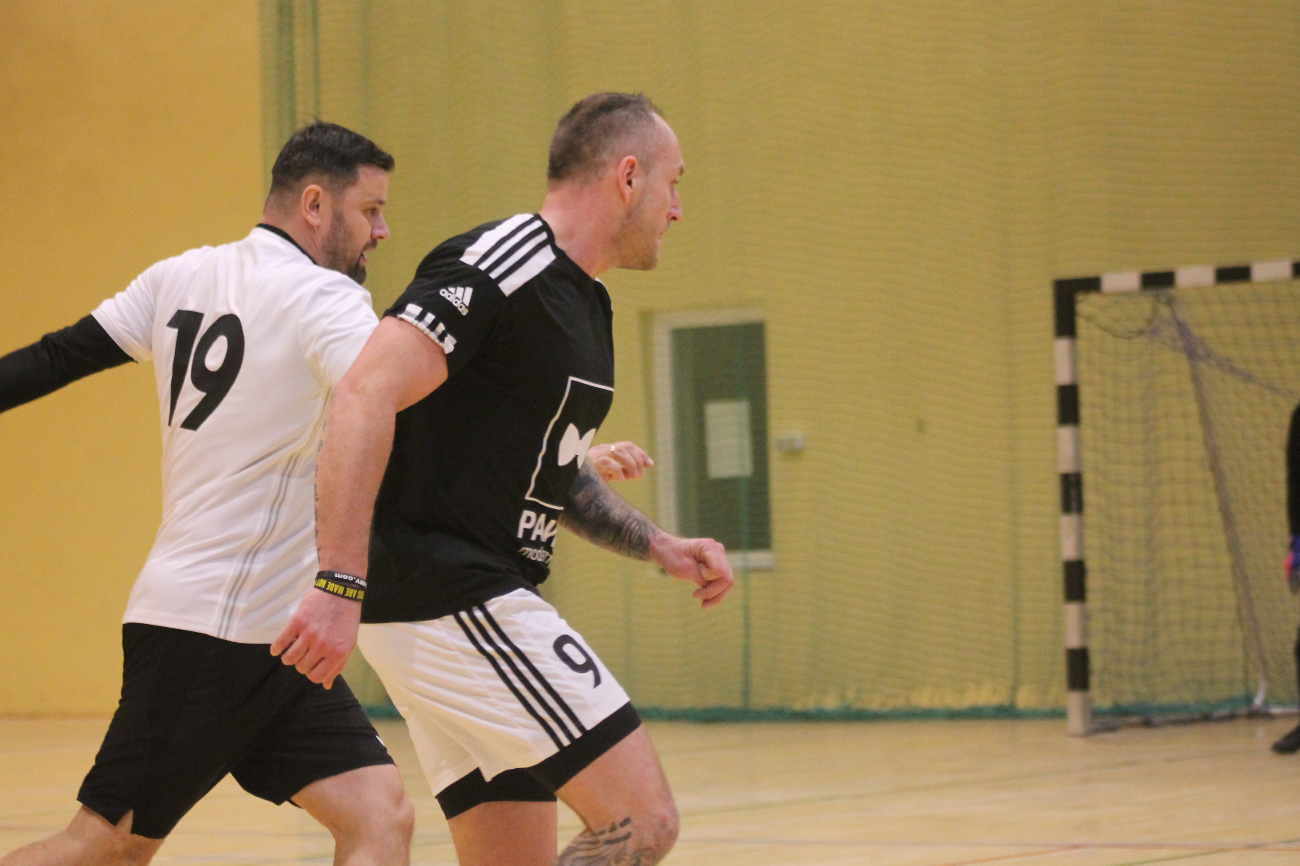 Kolejne potknięcie lidera