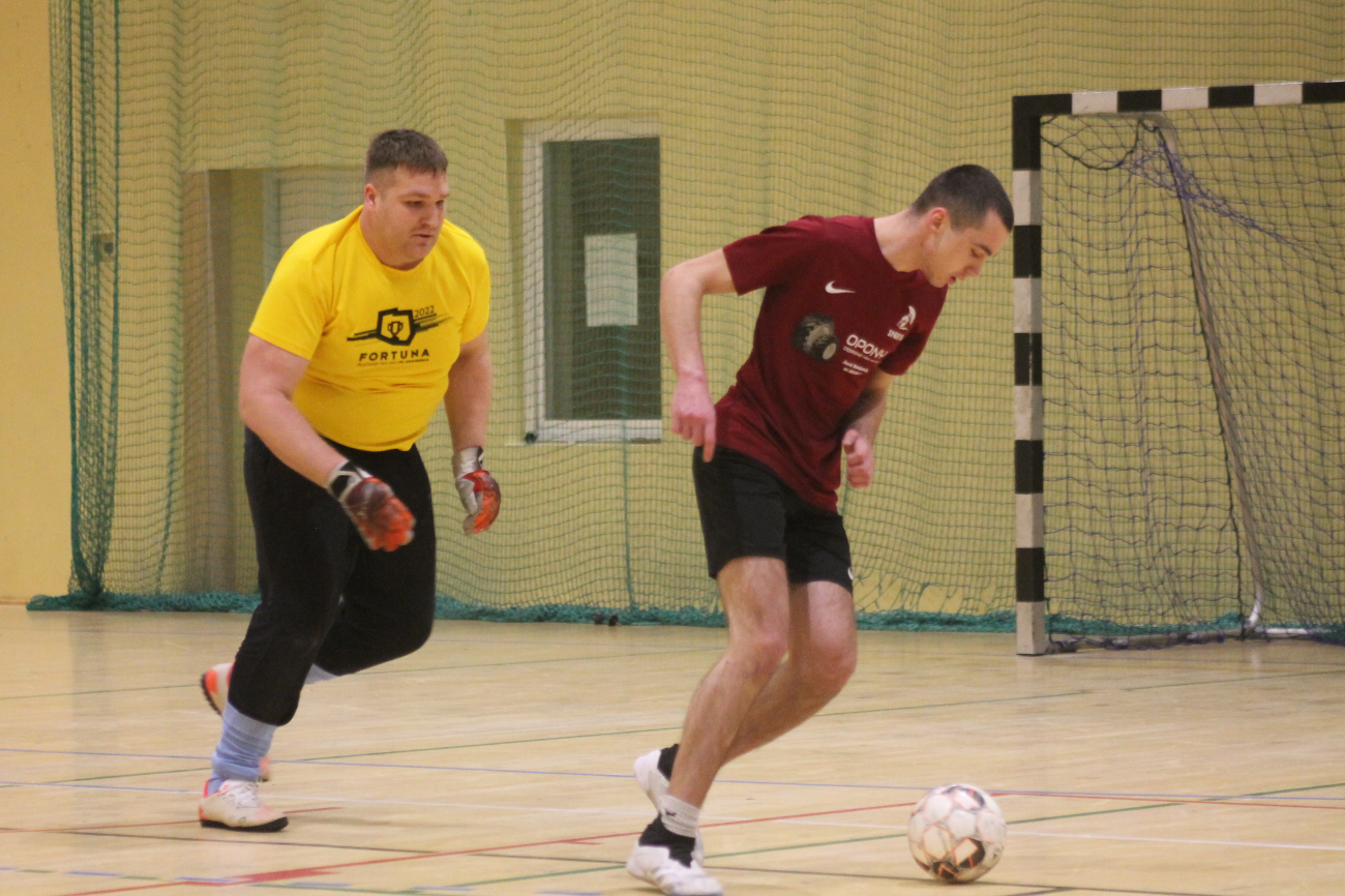 Kolejne potknięcie lidera