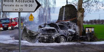 Makabryczny wypadek. Oba samochody się spaliły