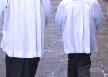 Dramat podczas kolędy. Ministrant przeżył koszmar