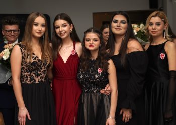 Studniówka Ogólniaka. Zobacz zdjęcia