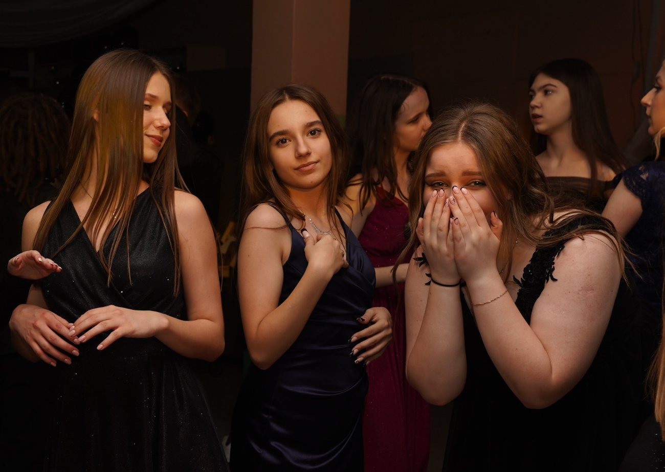 Tak się bawi ósma klasa. Mamy zdjęcia z balu