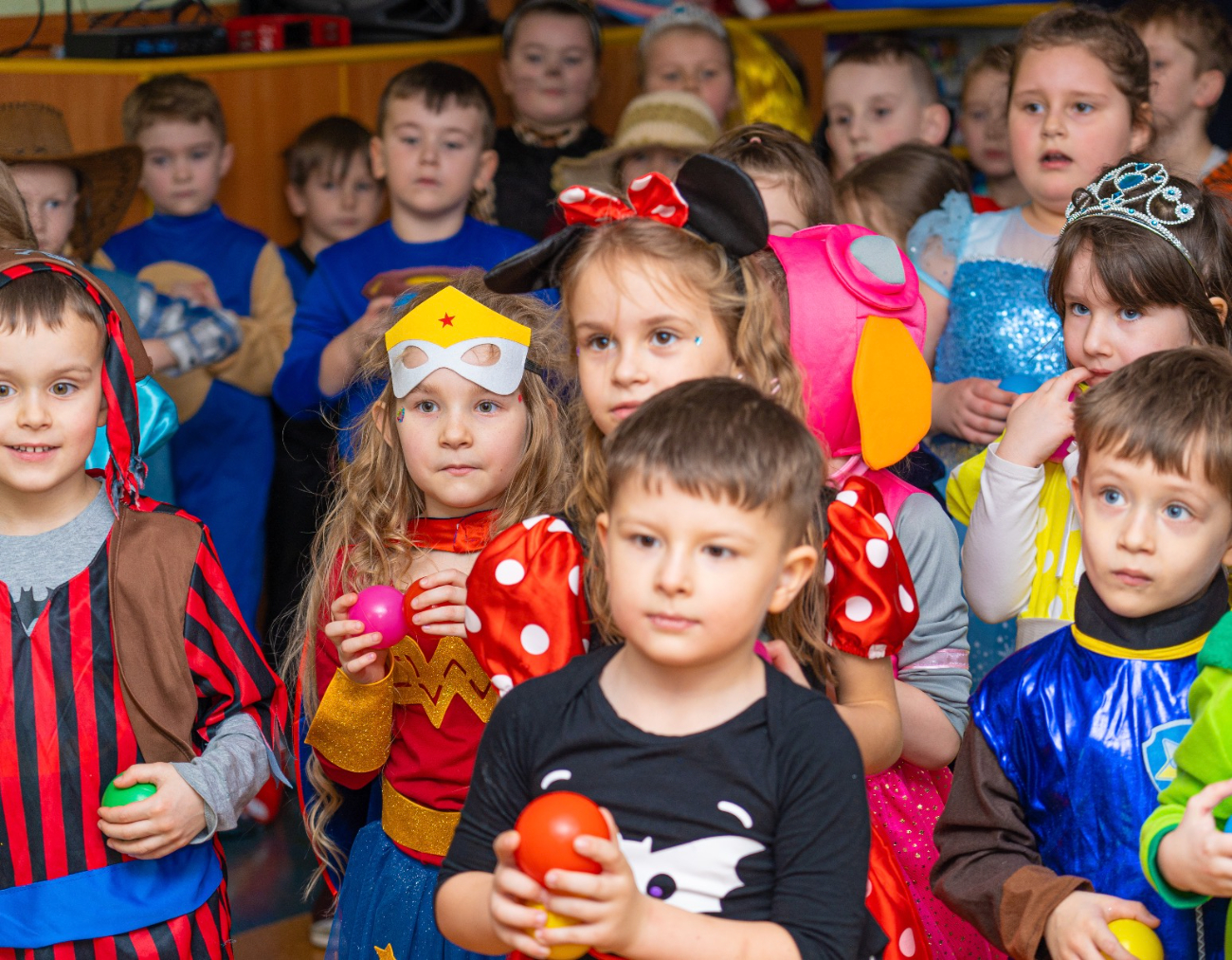 Tak się bawią przedszkolaki. Bal w Jarzębince