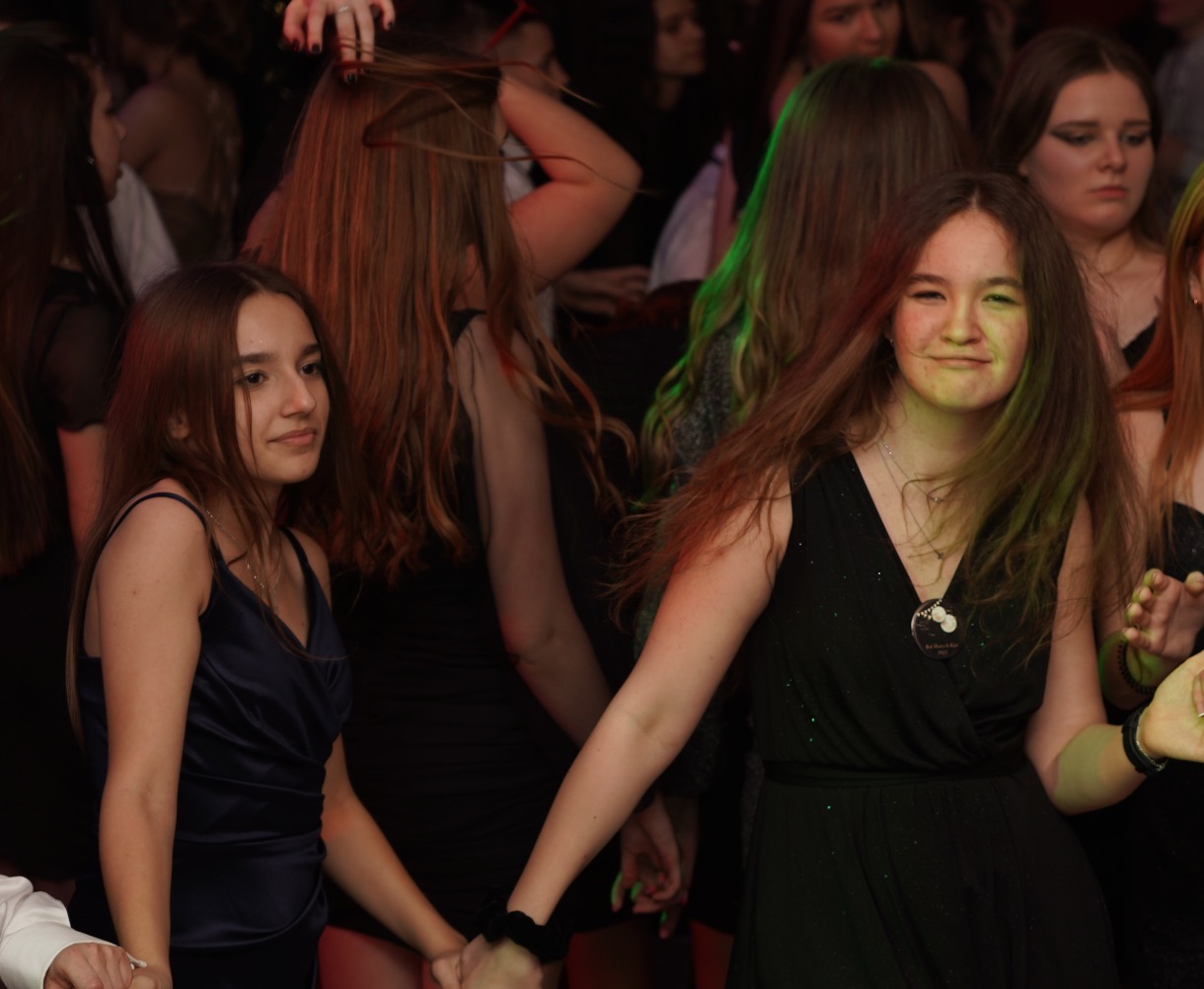 Tak się bawi ósma klasa. Mamy zdjęcia z balu