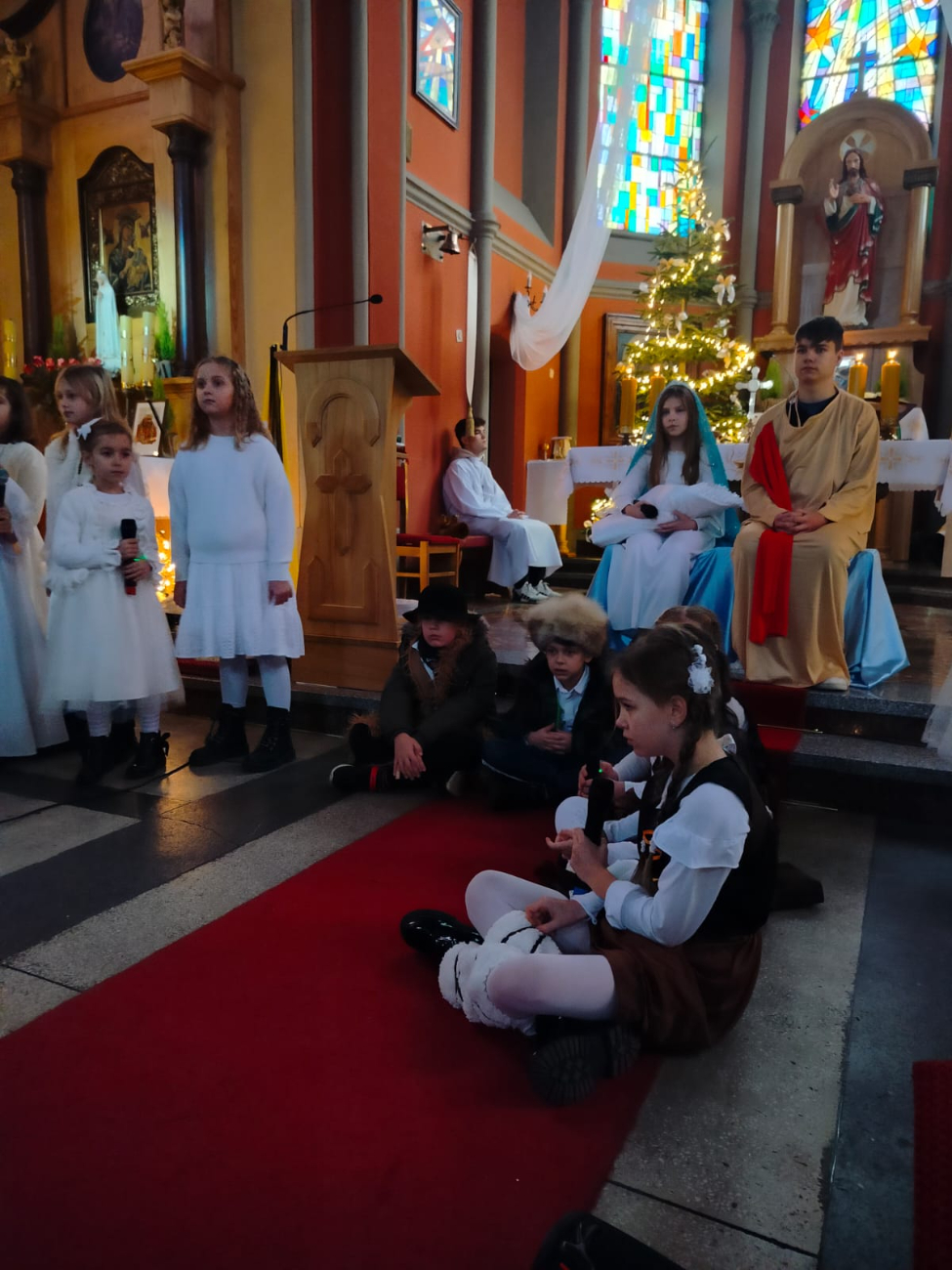 Zbawiciel przyszedł na ziemię, otworzysz Mu serca drzwi?