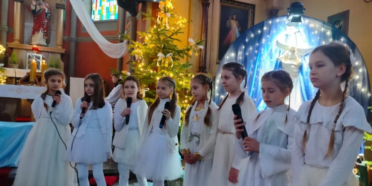 Zbawiciel przyszedł na ziemię, otworzysz Mu serca drzwi?