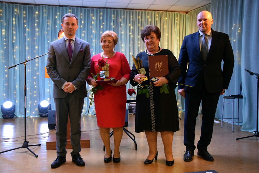 „Złote strzałki” dla siedmiu zasłużonych