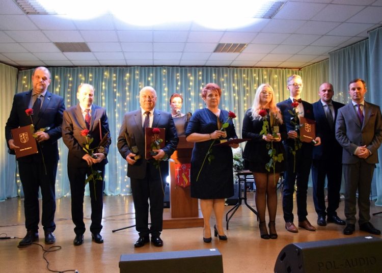„Złote strzałki” dla siedmiu zasłużonych