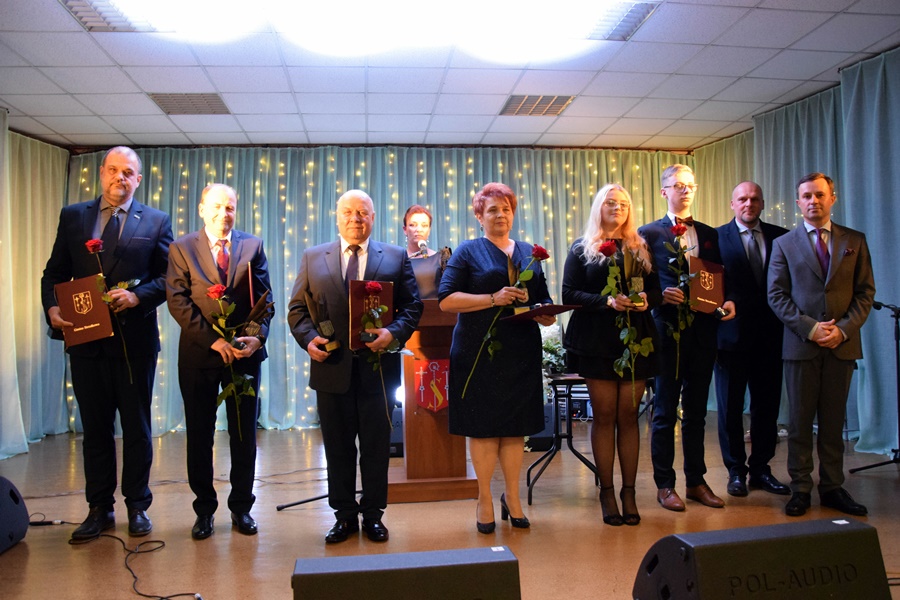 „Złote strzałki” dla siedmiu zasłużonych