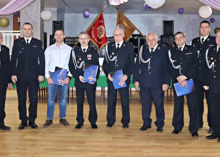 Andrzej Skowronek  członkiem honorowym w Kamieniu