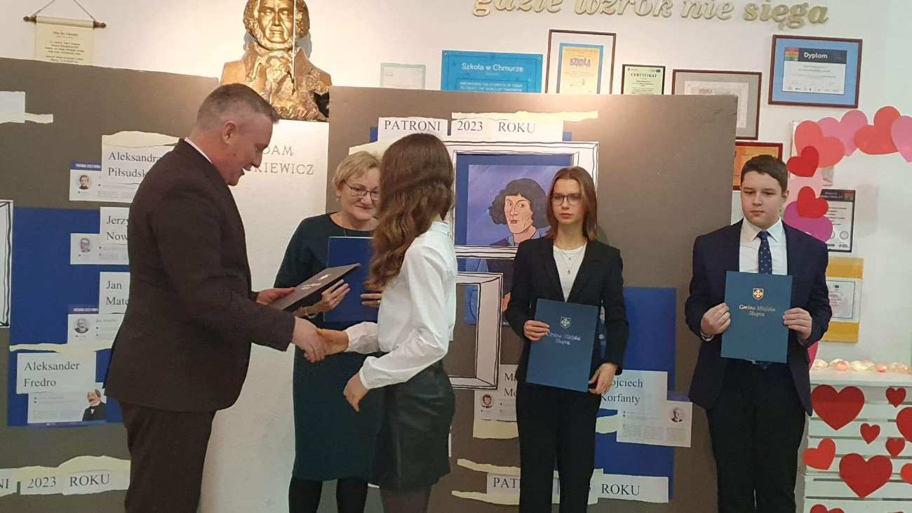 Uczniowie Trójki dostali stypendia