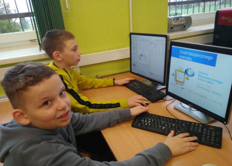 O bezpiecznym internecie w Młodojewie