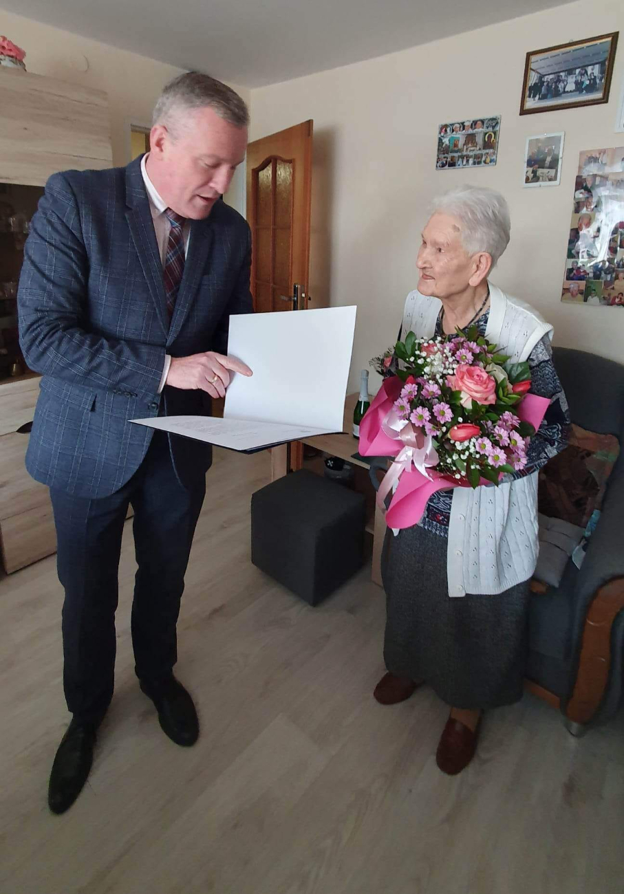 Pani Kazimiera świętuje dziś setne urodziny