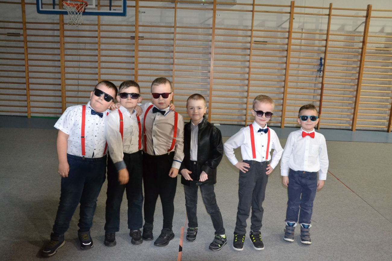 Choinka w Ostrowitem. Zobacz zdjęcia