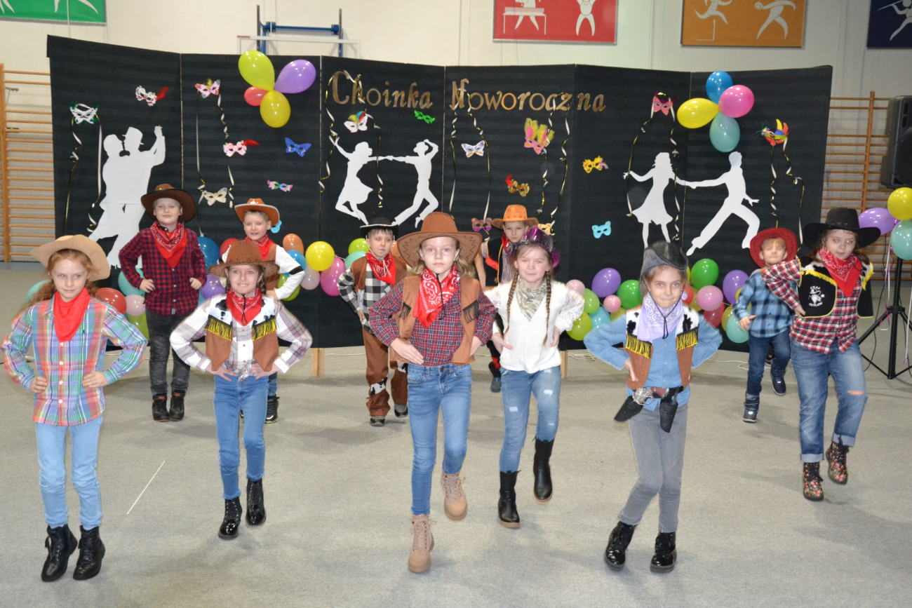 Choinka w Ostrowitem. Zobacz zdjęcia