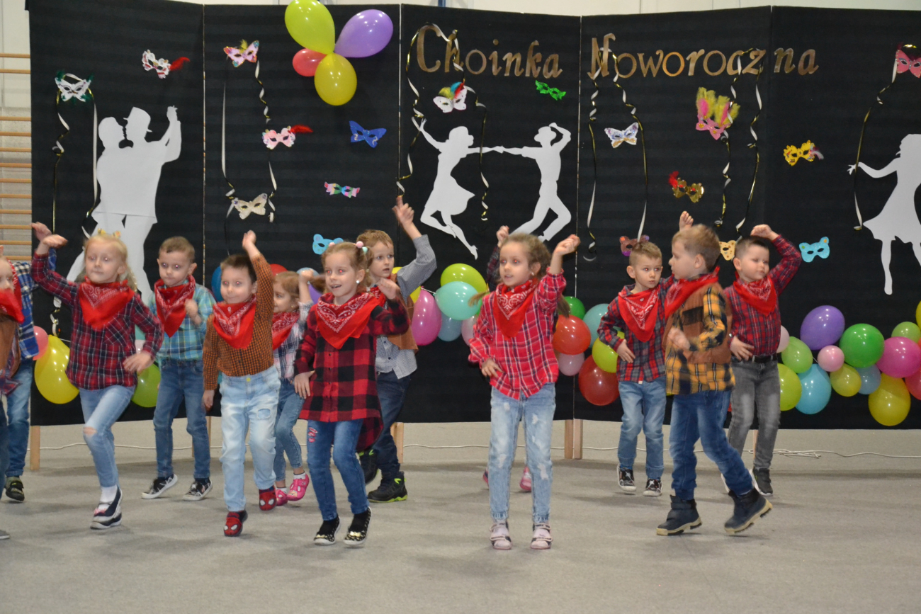 Choinka w Ostrowitem. Zobacz zdjęcia