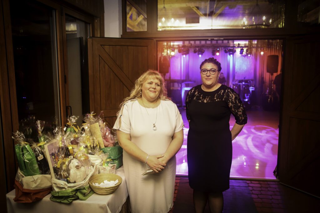 Proboszcz zorganizował bal. Świetna zabawa i pomoc Ukrainie ZDJĘCIA