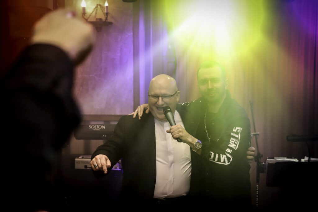 Proboszcz zorganizował bal. Świetna zabawa i pomoc Ukrainie ZDJĘCIA