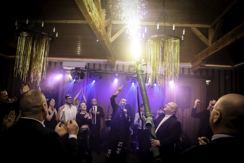 Proboszcz zorganizował bal. Świetna zabawa i pomoc Ukrainie ZDJĘCIA