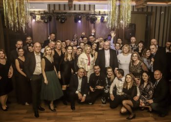 Proboszcz zorganizował bal. Świetna zabawa i pomoc Ukrainie ZDJĘCIA