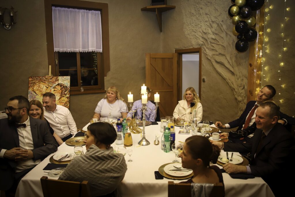 Proboszcz zorganizował bal. Świetna zabawa i pomoc Ukrainie ZDJĘCIA