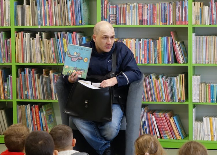 Opowiedział dzieciom o pracy listonosza