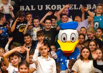 Bal u Kornela. Tak się bawili na choince w Giewartowie ZDJĘCIA