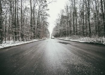 Będzie ślisko. Synoptycy ostrzegają