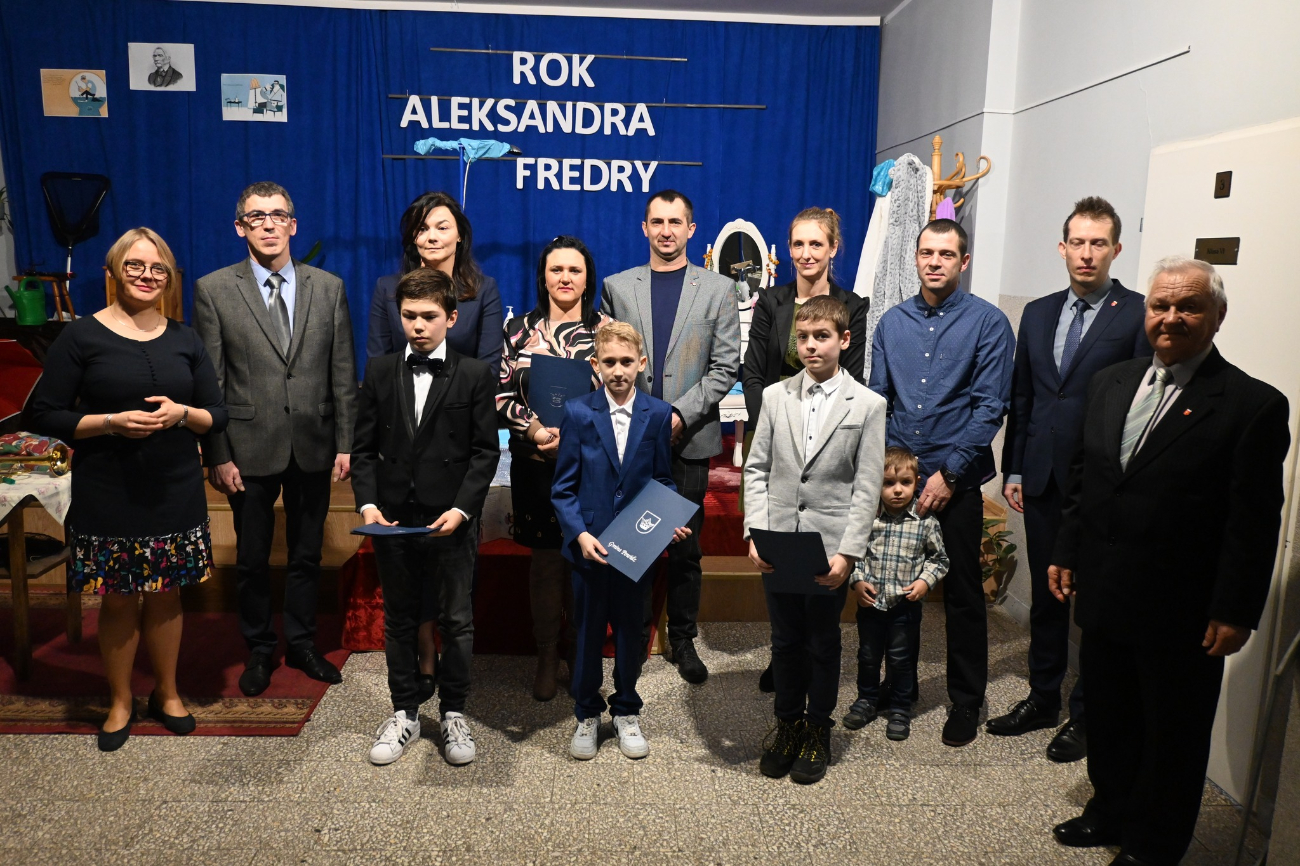 Nagrodzili najzdolniejszych uczniów