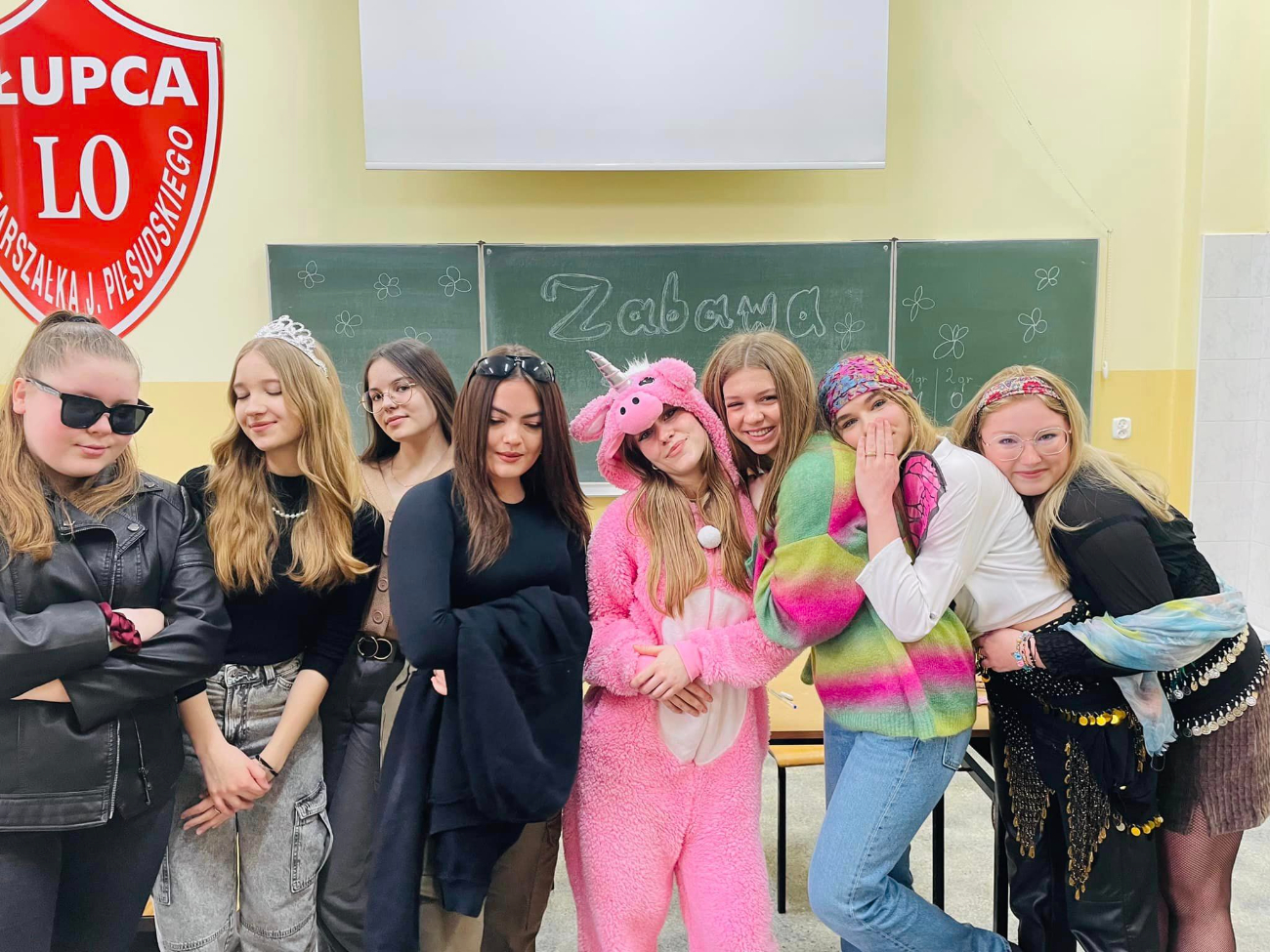 Dzisiaj nie ma lekcji. Jest integracja i zabawa ZDJĘCIA