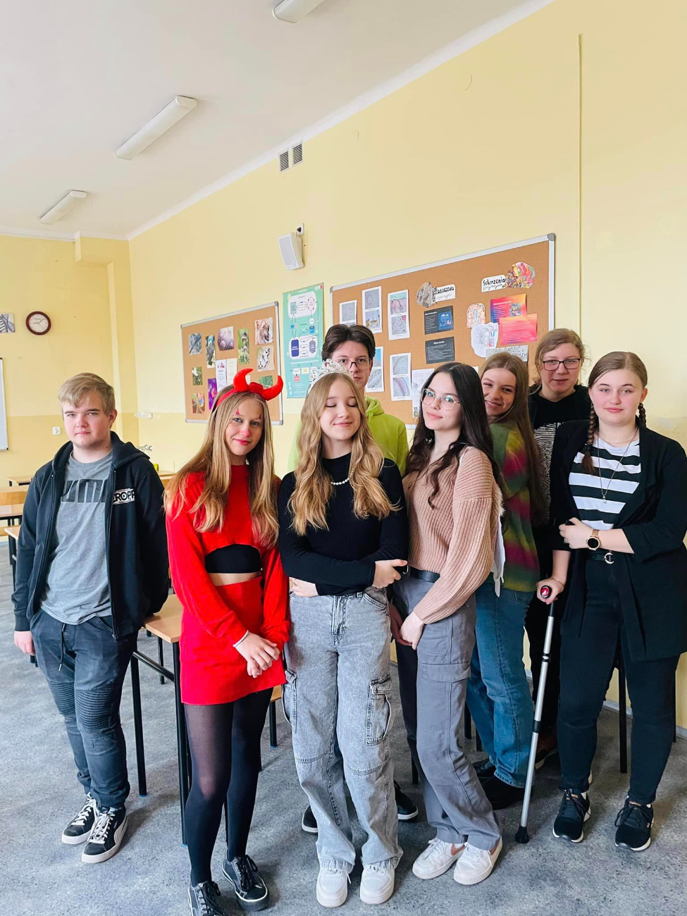 Dzisiaj nie ma lekcji. Jest integracja i zabawa ZDJĘCIA