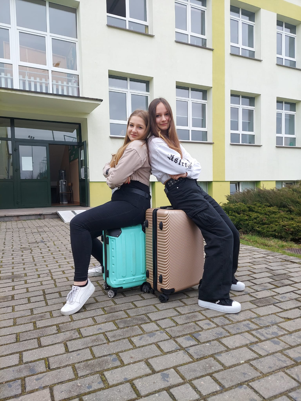 Dzisiaj bez plecaków. „Gratulujemy kreatywności!”