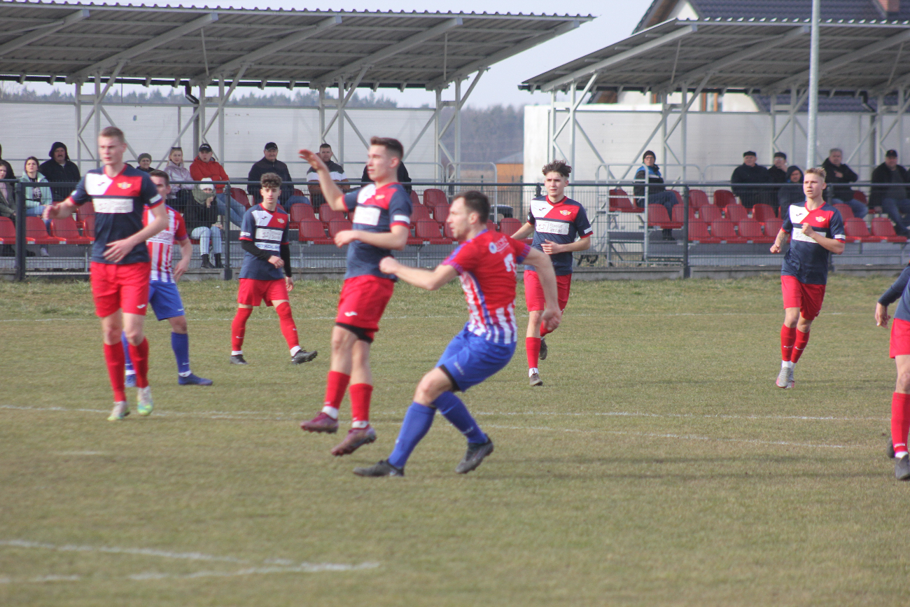 Piłkarska inauguracja wiosny. Polanin ogrywa Polonię