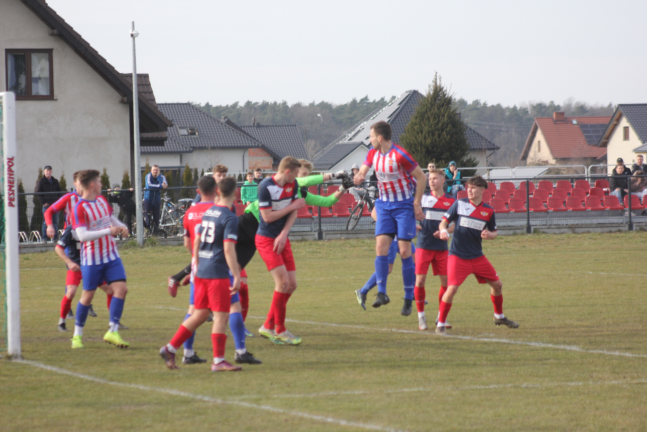 Piłkarska inauguracja wiosny. Polanin ogrywa Polonię