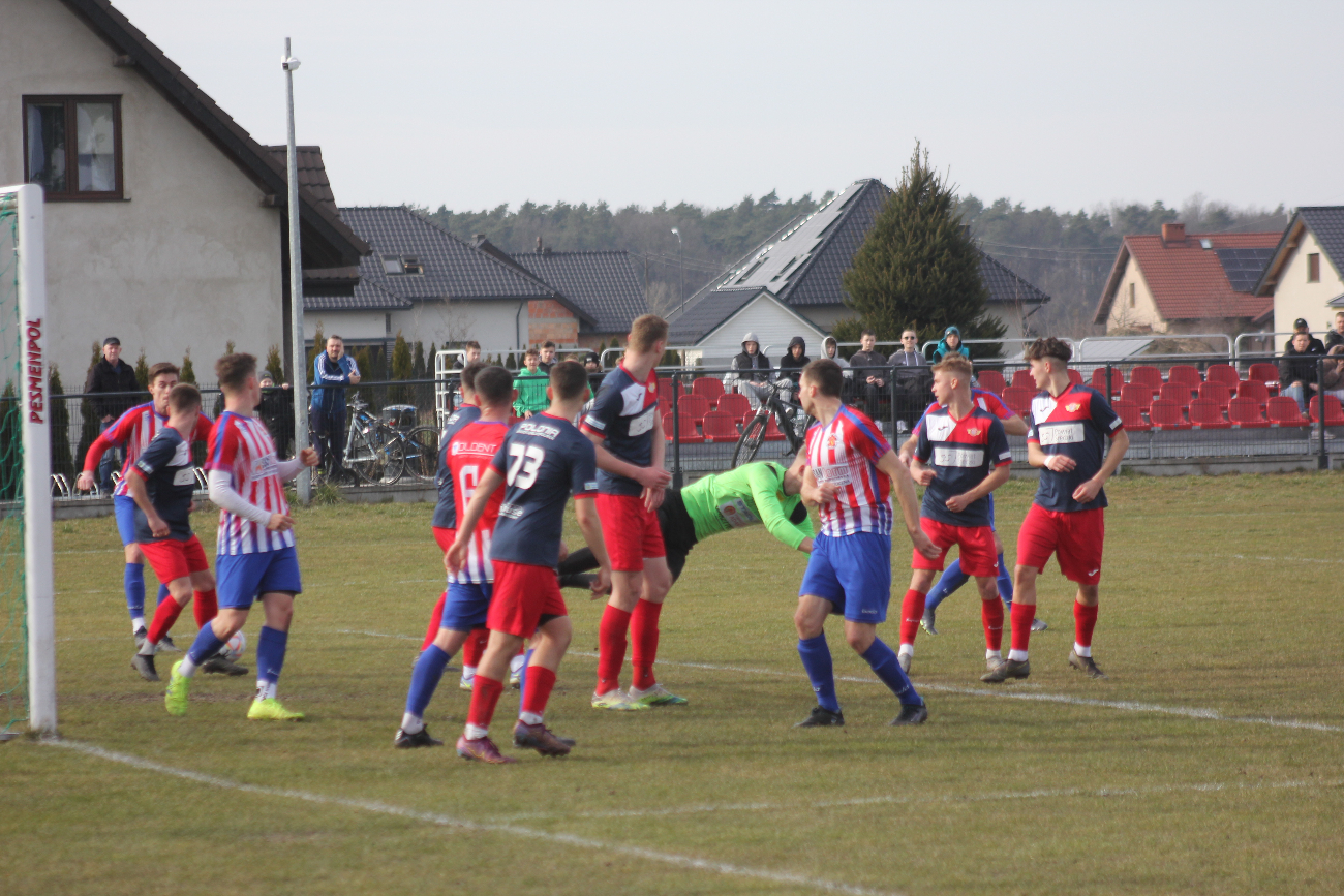 Piłkarska inauguracja wiosny. Polanin ogrywa Polonię