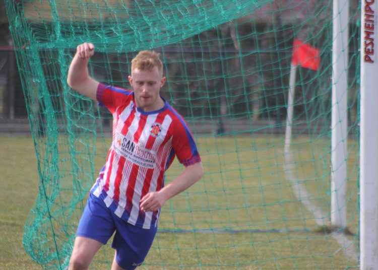 Piłkarska inauguracja wiosny. Polanin ogrywa Polonię