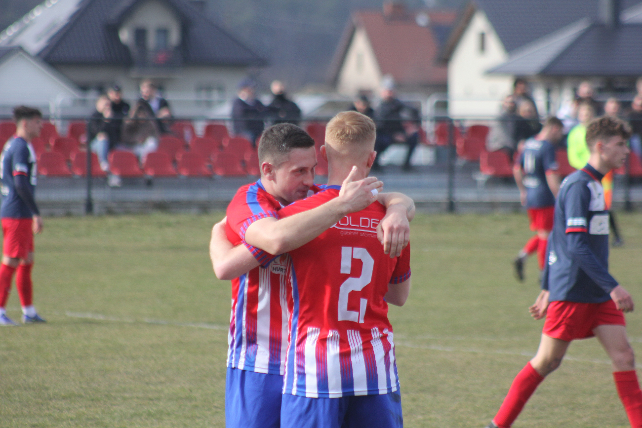 Piłkarska inauguracja wiosny. Polanin ogrywa Polonię