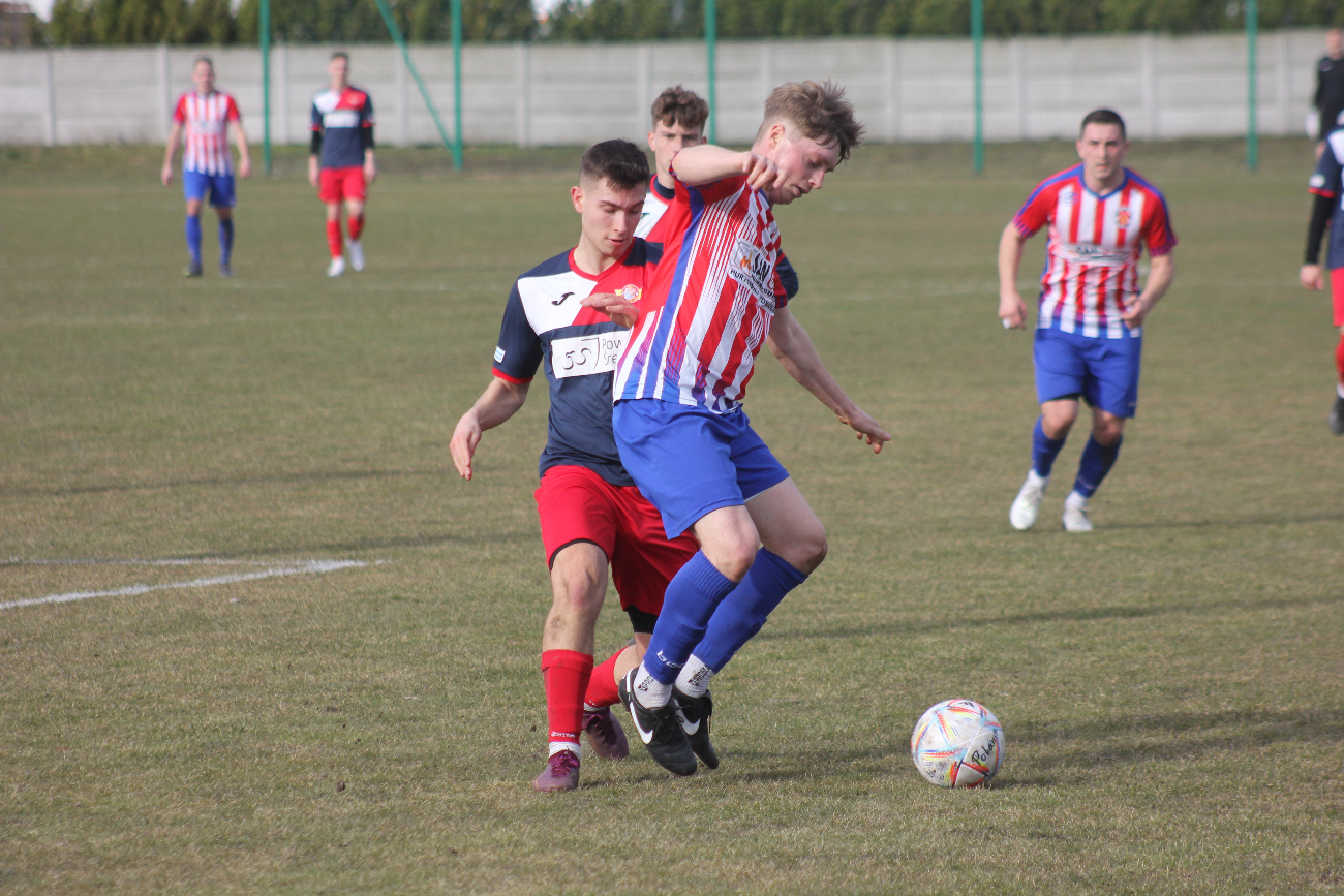 Piłkarska inauguracja wiosny. Polanin ogrywa Polonię