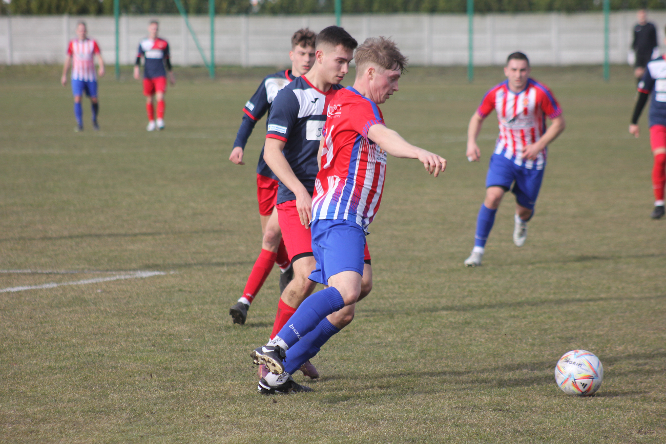 Piłkarska inauguracja wiosny. Polanin ogrywa Polonię