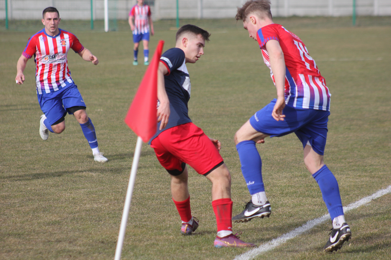 Piłkarska inauguracja wiosny. Polanin ogrywa Polonię