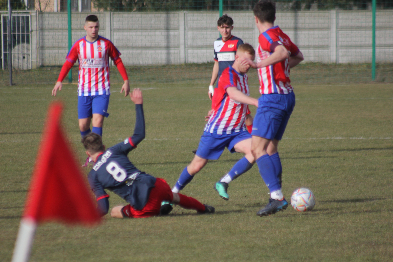 Piłkarska inauguracja wiosny. Polanin ogrywa Polonię
