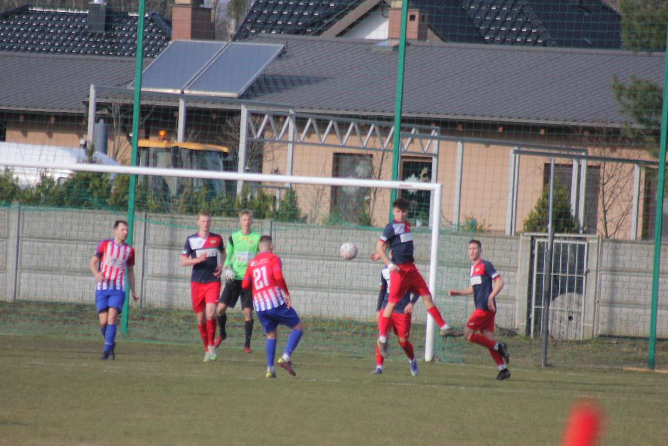 Piłkarska inauguracja wiosny. Polanin ogrywa Polonię