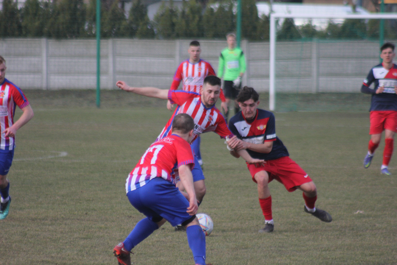 Piłkarska inauguracja wiosny. Polanin ogrywa Polonię